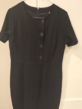 Elie Tahari Black Short-Sleeve Midi Sheath Dress with Front Ring Snap Buttons Lg